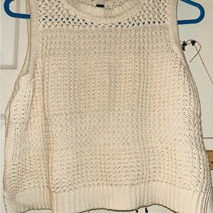 Universal Thread Women's Cream Sleeveless Sweater